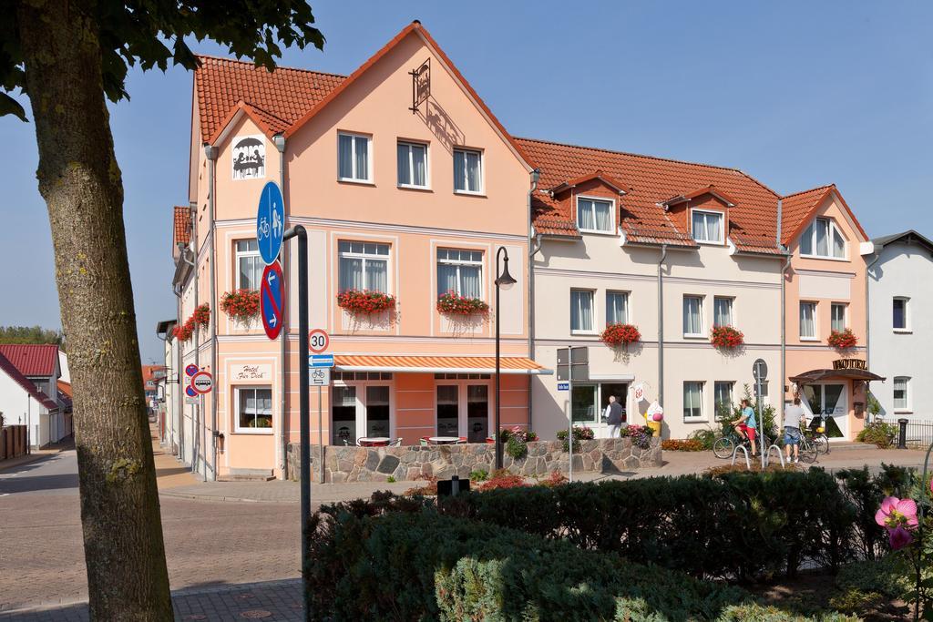 Hotel Fuer Dich Waren  Eksteriør bilde