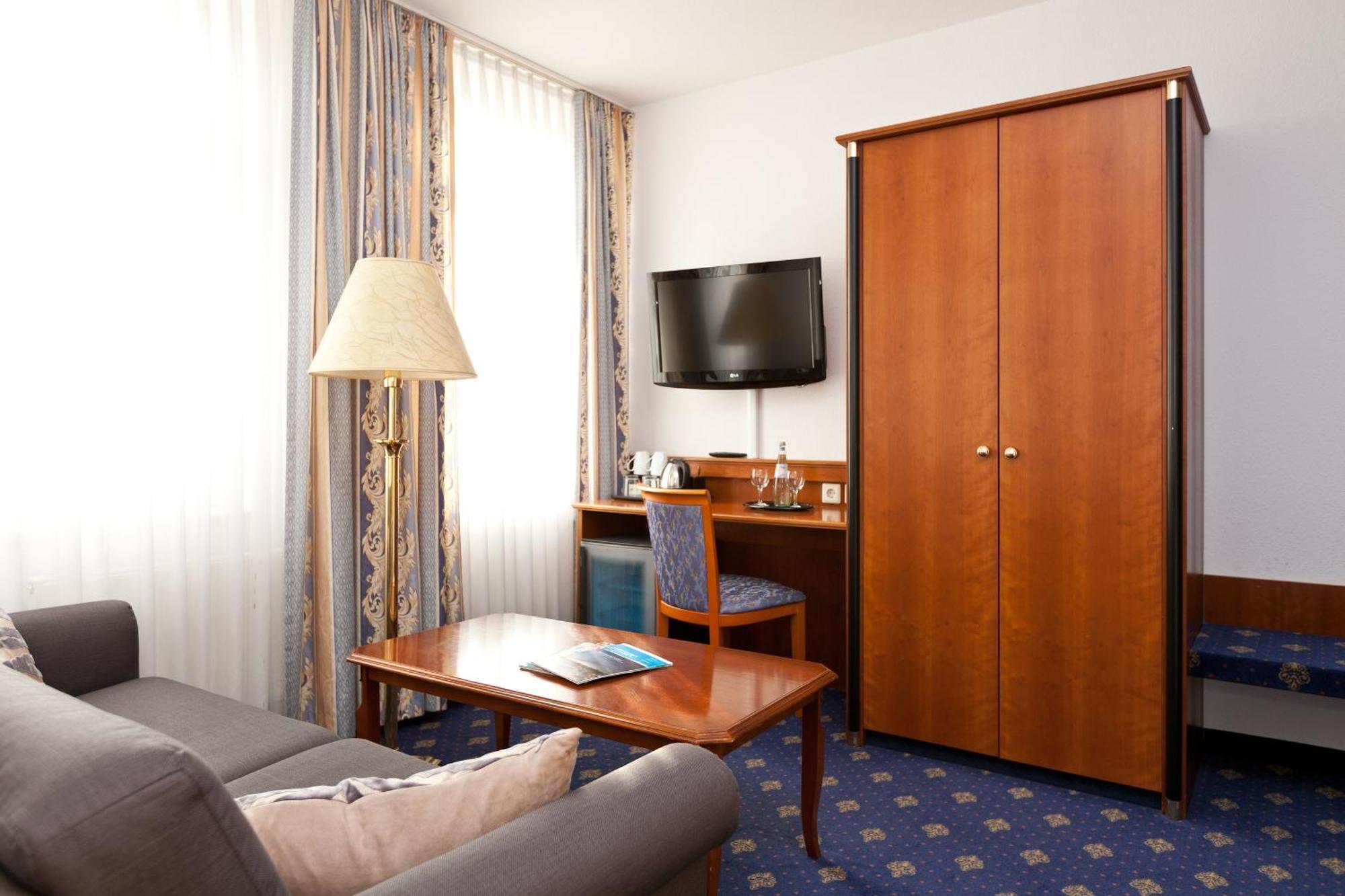 Hotel Fuer Dich Waren  Rom bilde