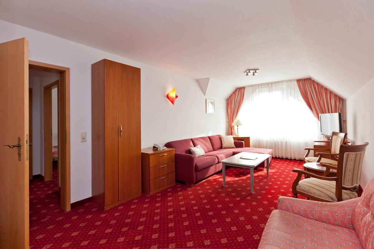 Hotel Fuer Dich Waren  Eksteriør bilde